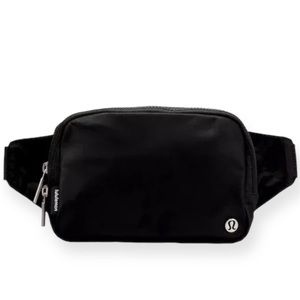Lululemon Everywhere Belt Bag Large Black